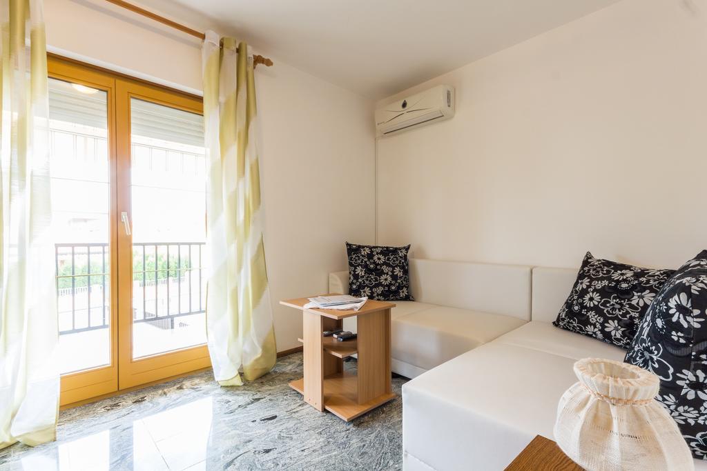 Apartments&Rooms Michaela Fažana Kamer foto