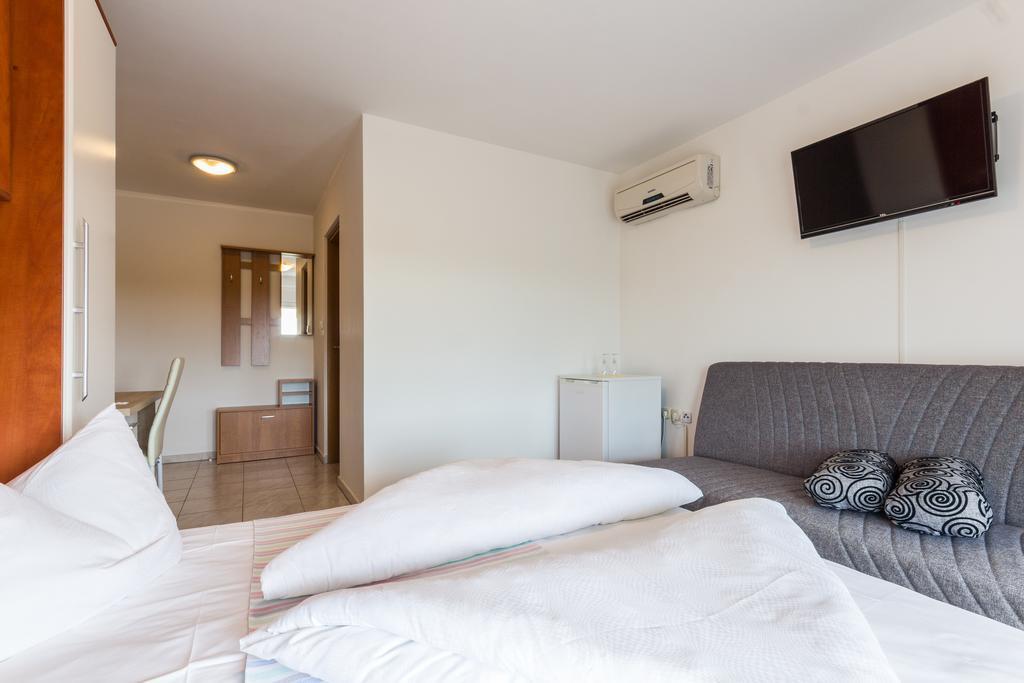 Apartments&Rooms Michaela Fažana Kamer foto
